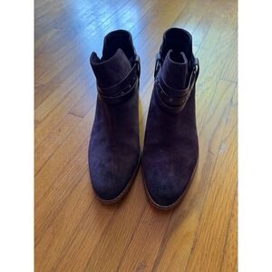 Clarks Suede Booties‎